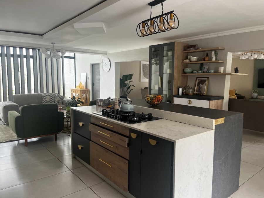 To Let 6 Bedroom Property for Rent in Seasons Lifestyle Estate North West